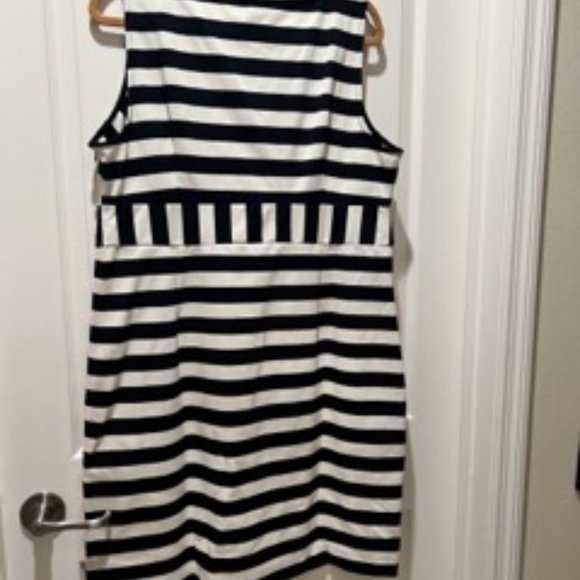 SALE: Stripped Spring dress, XL - Picture 3 of 7